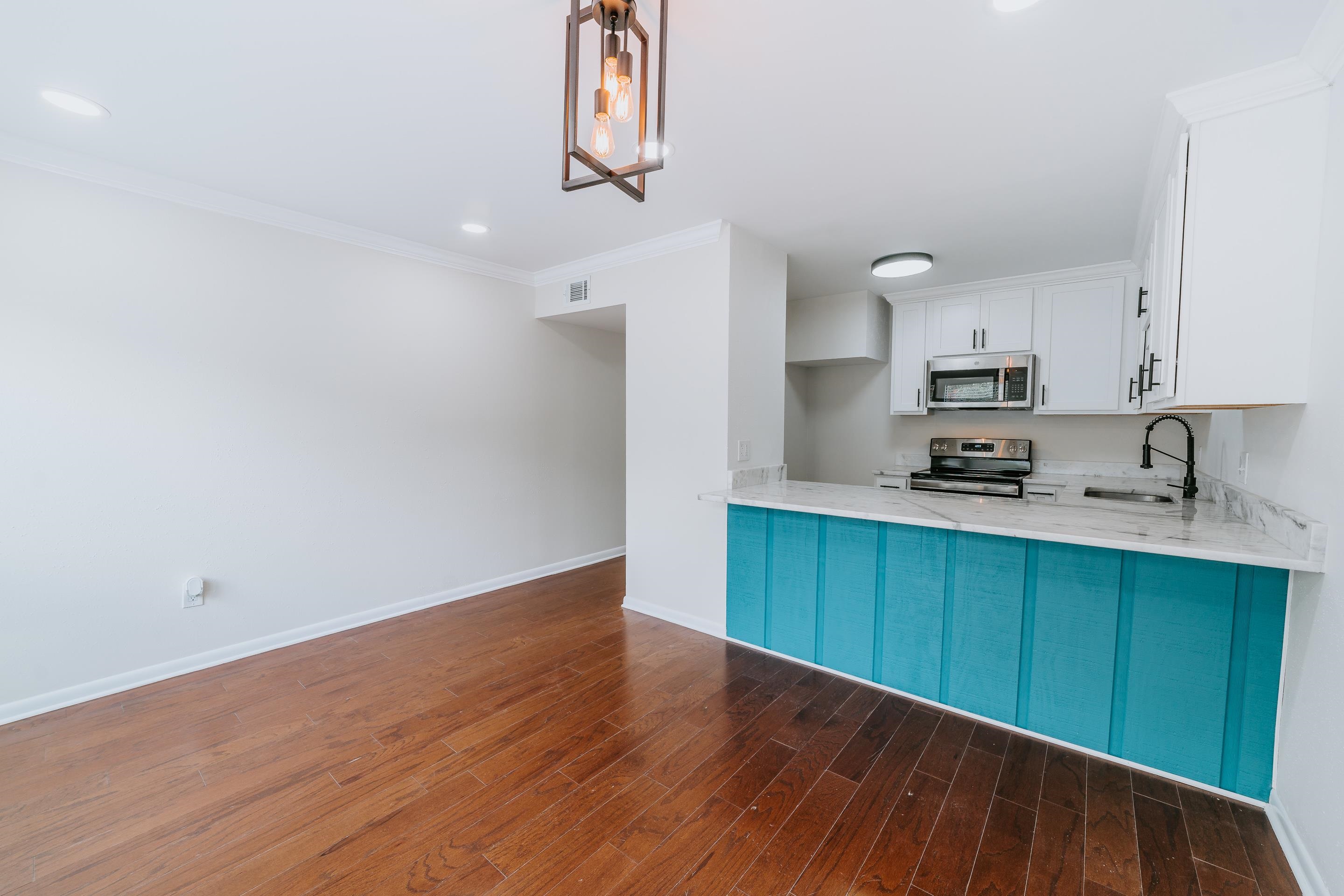 710 South Mobile Street, Unit 17 Fairhope, AL 36532 - Photo 19 of 31