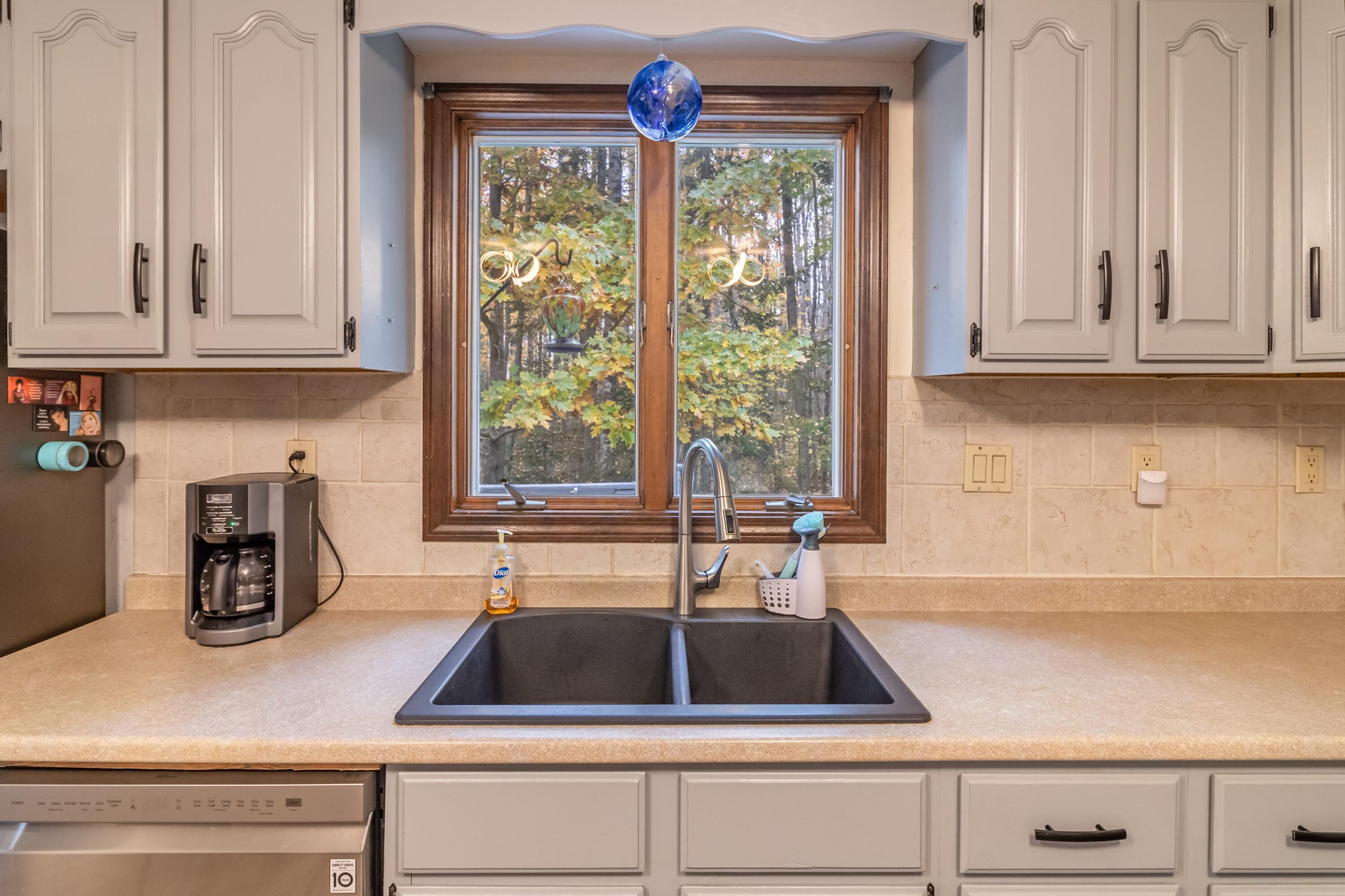 17 Brian Drive Brewer, ME 04412 - Photo 29 of 55 17 Brian Drive Interiors-14