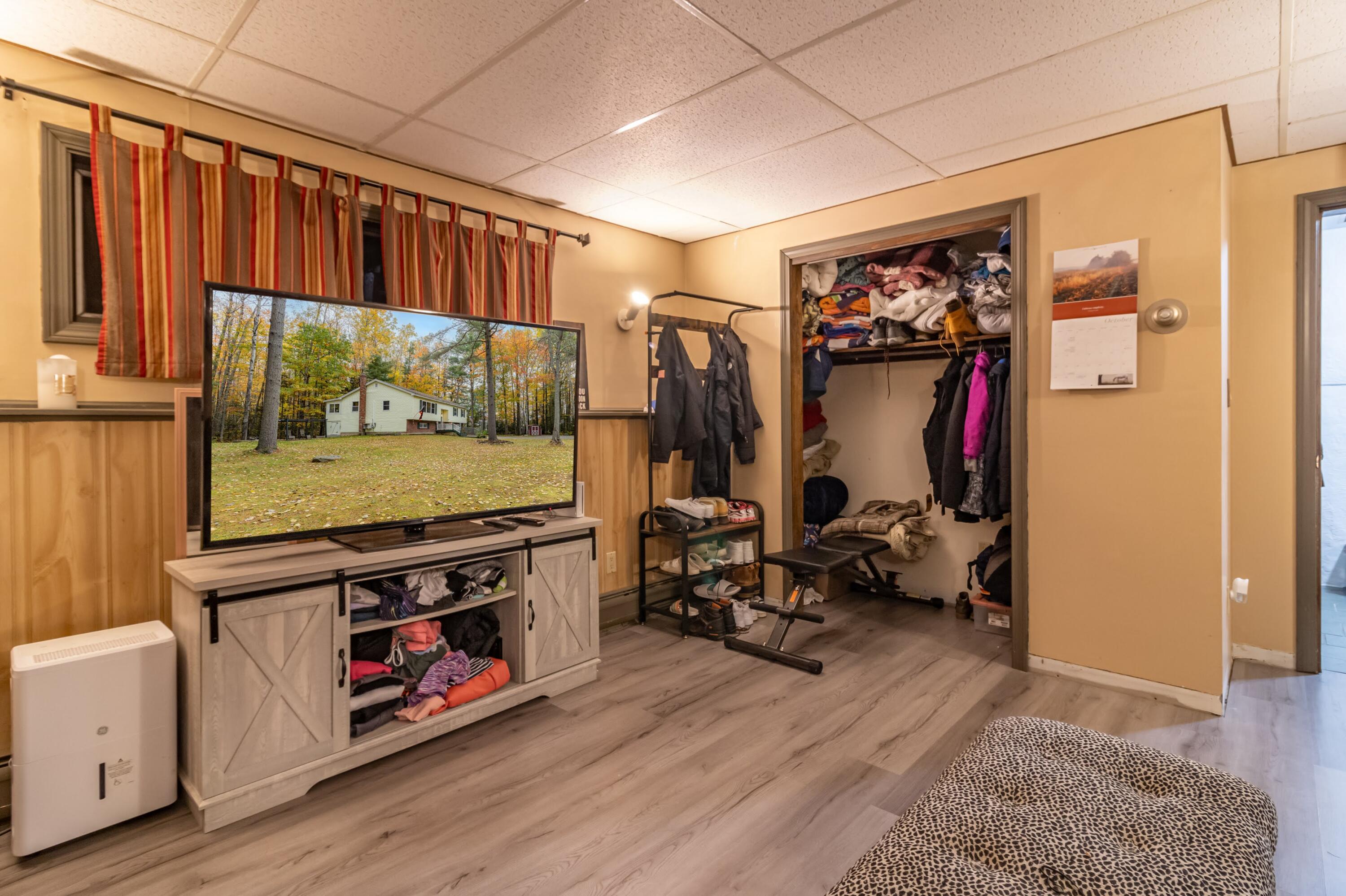 17 Brian Drive Brewer, ME 04412 - Photo 47 of 55 17 Brian Drive Interiors-36