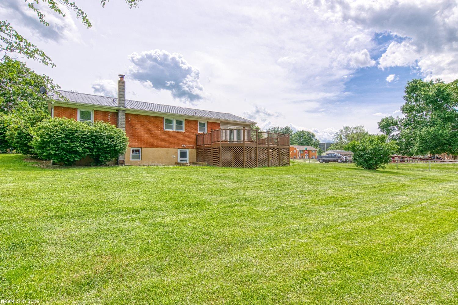1010 Reading Road Christiansburg, VA 24073 - Photo 3 of 30 Gallery Image 3