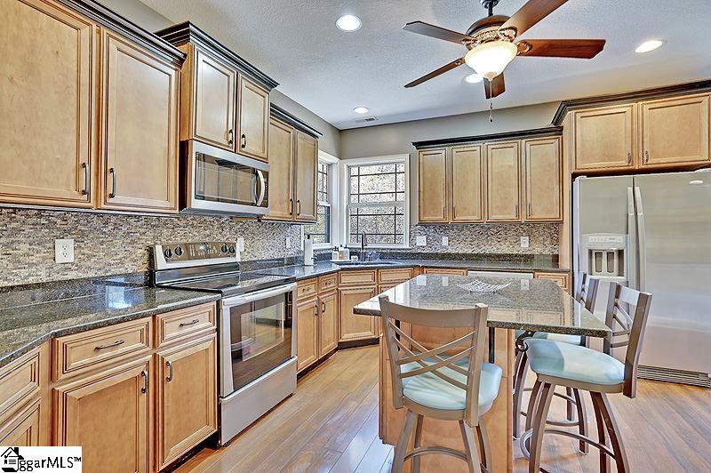 235 Wansley Road Taylors, SC 29687 - Photo 9 of 32 Gallery Image 9