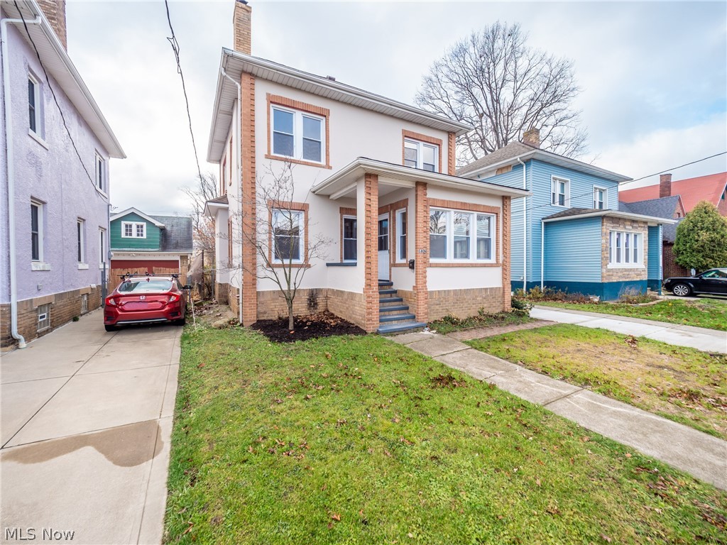 18312 Rosecliff Road Cleveland, OH 44119 - Photo 3 of 34 Gallery Image 3