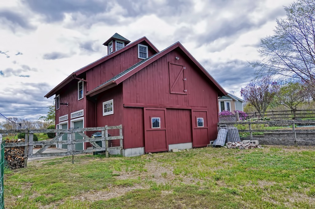165 Cannon Road Holden, MA 01522 - Photo 8 of 30 Gallery Image 8