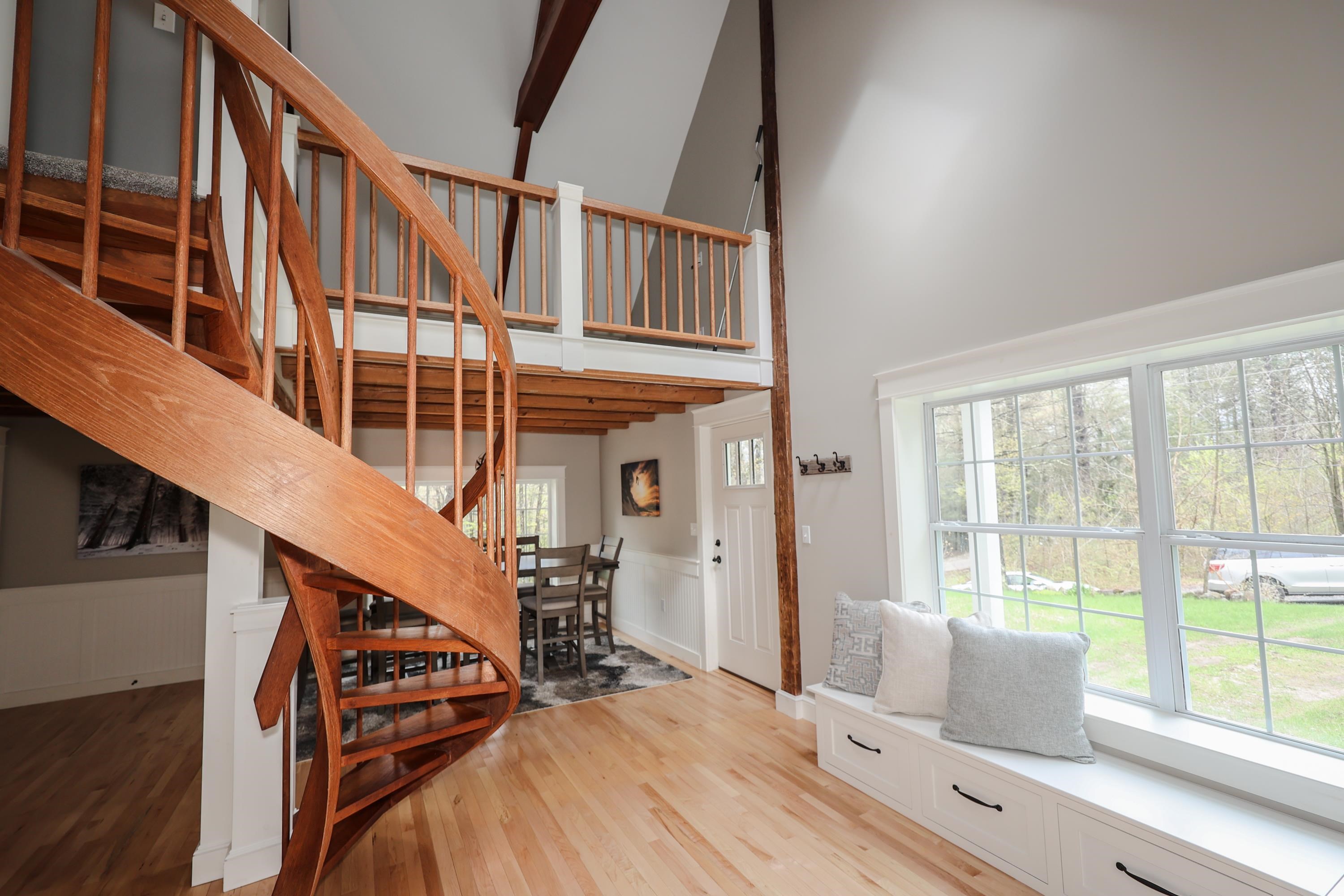 226 Patch Road Henniker, NH 03242 - Photo 4 of 35 Gallery Image 4