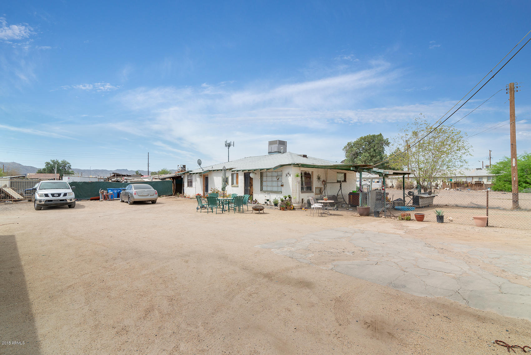 49 East Riverside Street Phoenix, AZ 85040 - Photo 4 of 40 DSC_9061