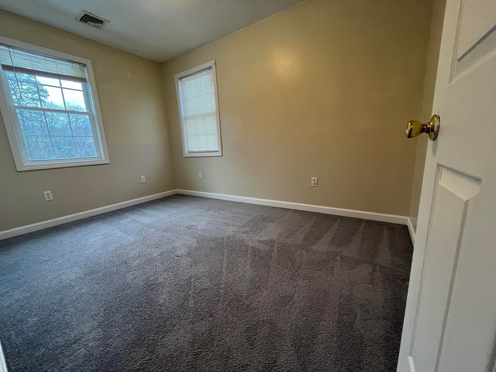 140 Cardinal Street Springfield, MA 01151 - Photo 8 of 11 Gallery Image 8
