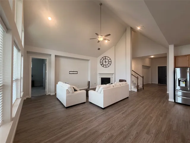 $3,500 | 6610 Lake Oasis Drive, Katy, TX 77493