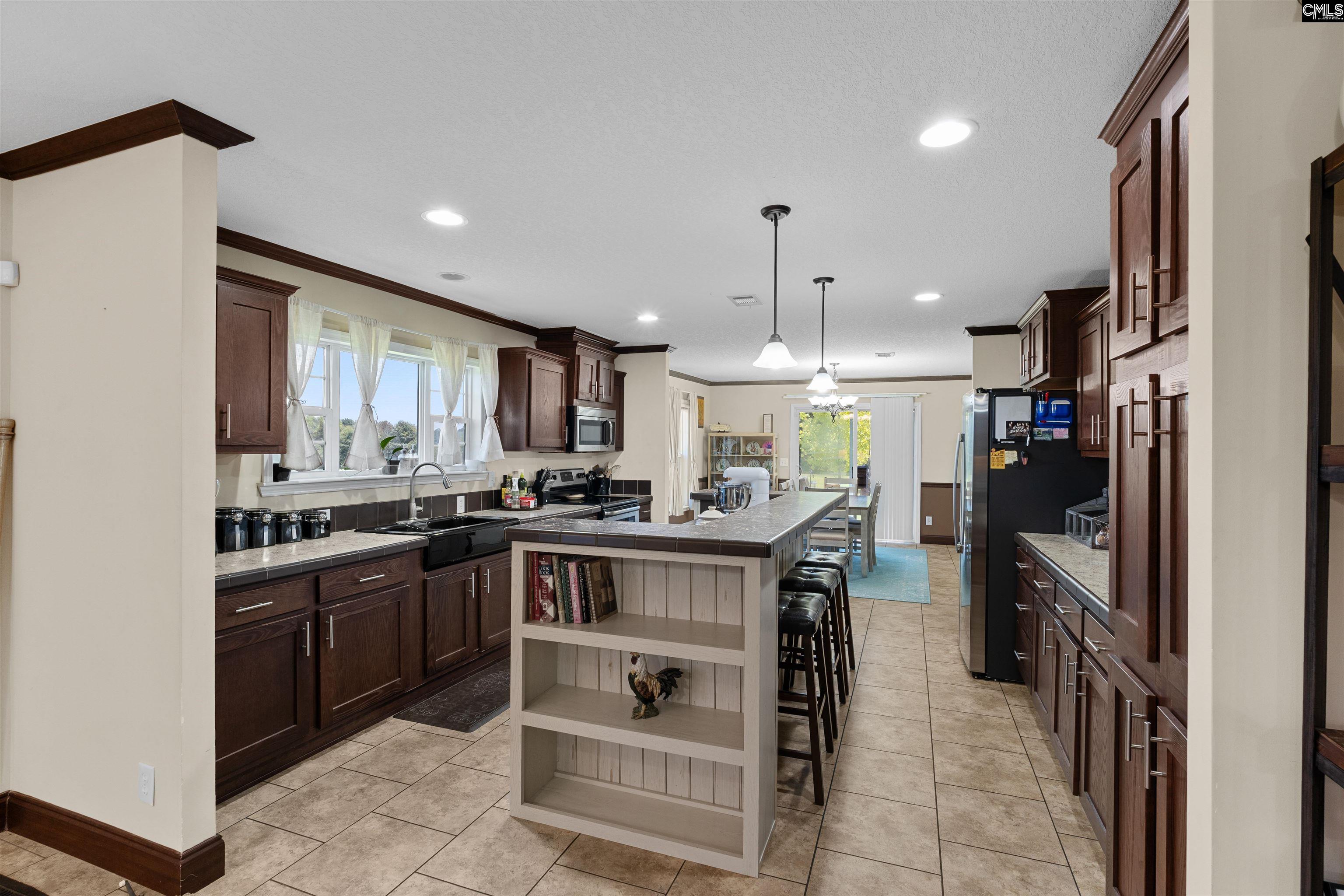 1976 Spring Hill Road Gilbert, SC 29054 - Photo 8 of 31