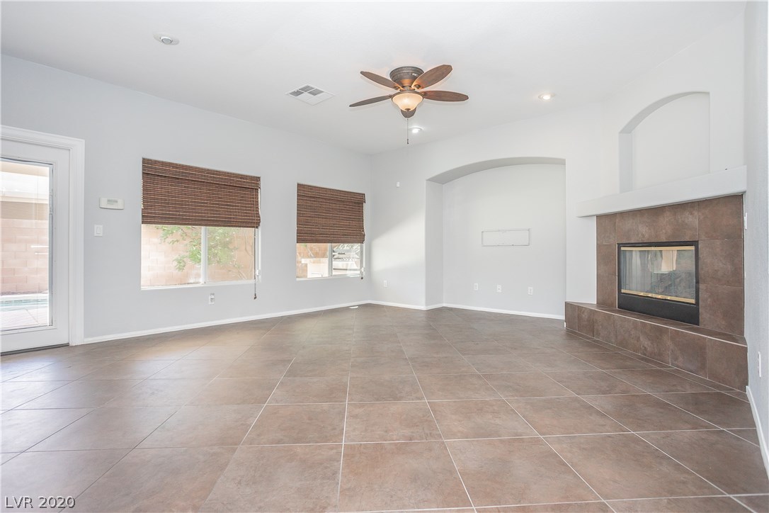 756 Ezzat Street Henderson, NV 89052 - Photo 13 of 47