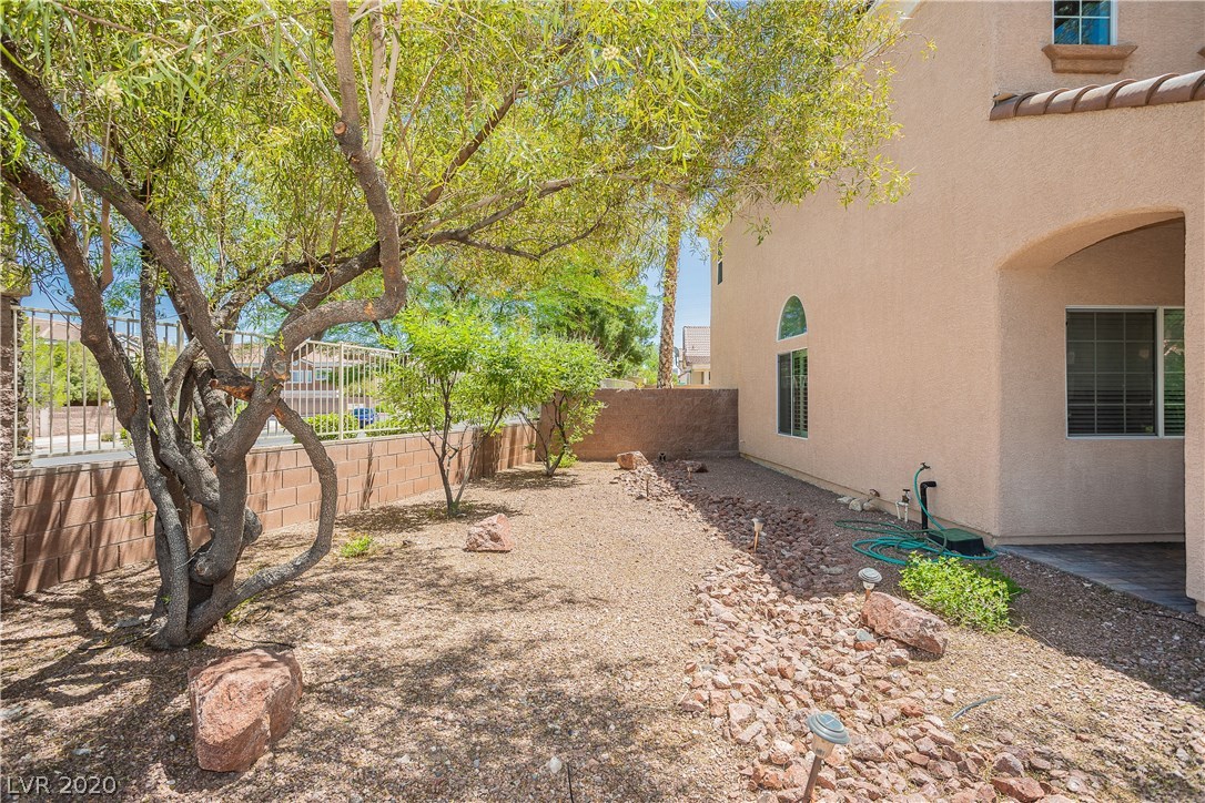 756 Ezzat Street Henderson, NV 89052 - Photo 3 of 47