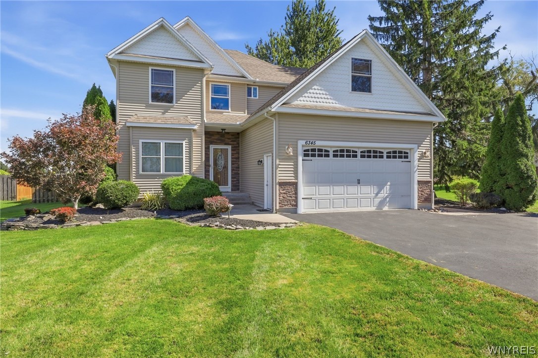 6345 Shawnee Road Wheatfield, NY 14120 - Photo 1 of 40 Gallery Image 1