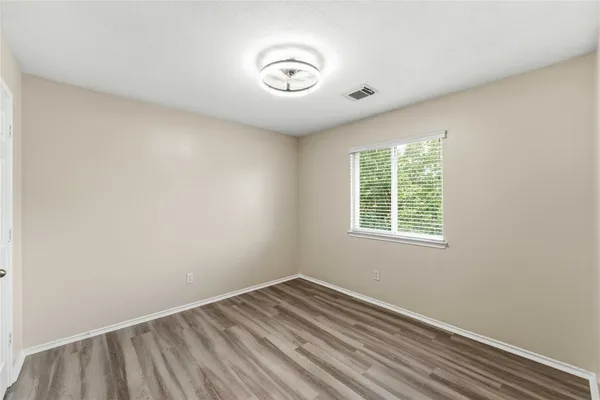 $2,400 | 11015 Shumard Oak Court, Houston, TX 77065