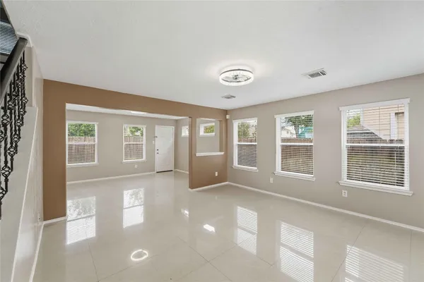 $2,400 | 11015 Shumard Oak Court, Houston, TX 77065