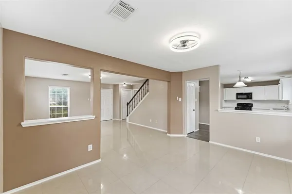 $2,400 | 11015 Shumard Oak Court, Houston, TX 77065