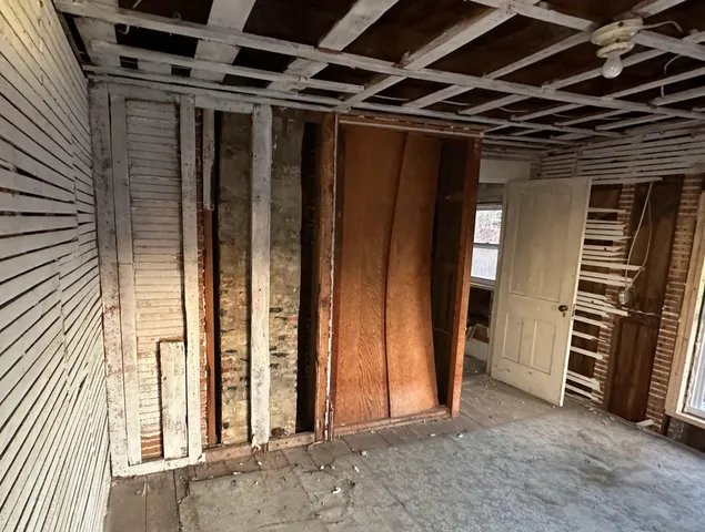 $181,500 | 21 Mortland Road, Searsport, ME 04974