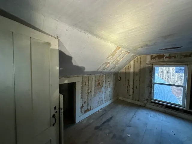 $181,500 | 21 Mortland Road, Searsport, ME 04974