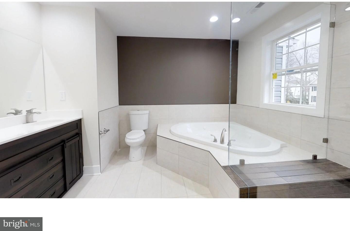 6 Holden Road Cherry Hill, NJ 08034 - Photo 17 of 25 Master Bathroom