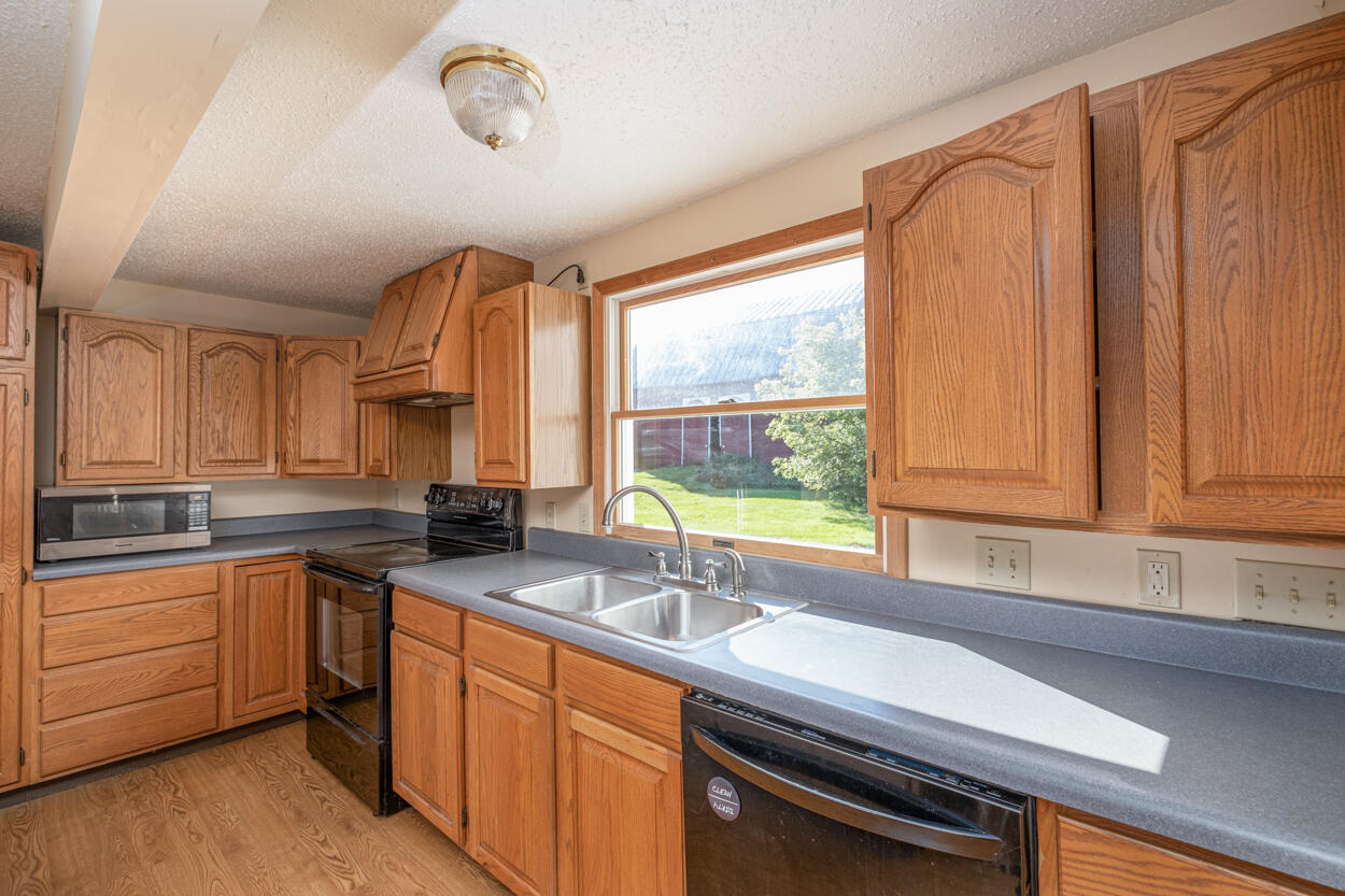 8875 West Jerseyville Road Blanchard, MI 49310 - Photo 11 of 36 DSCF3644-Edit