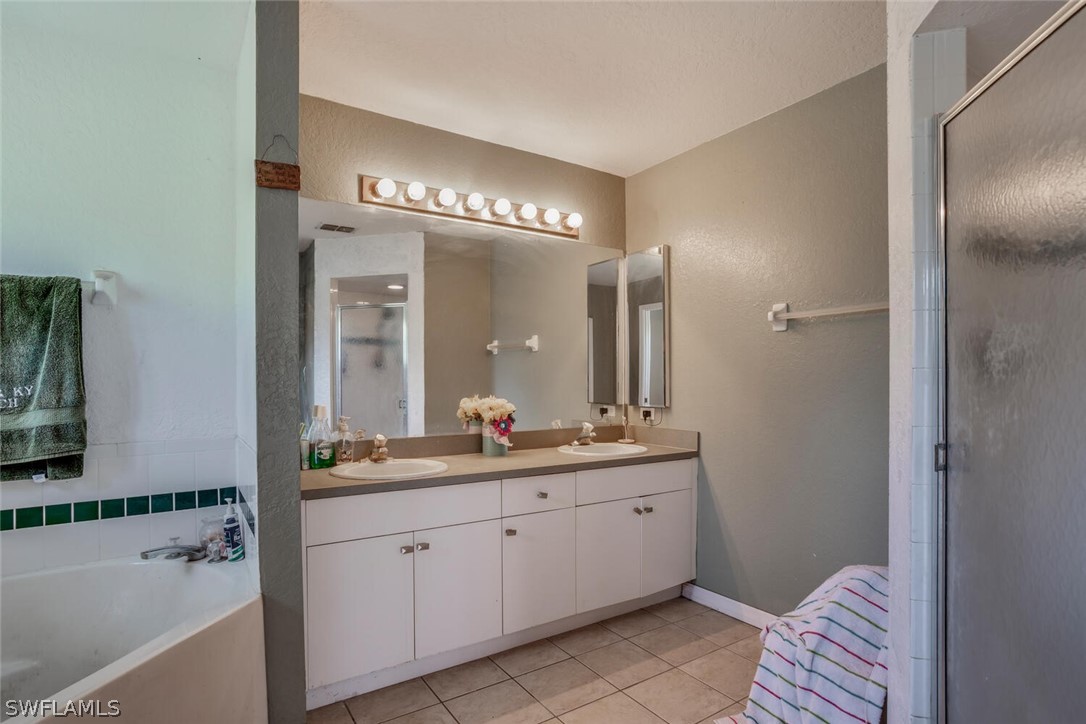 6581 Staley Farms Road Fort Myers, FL 33905 - Photo 12 of 20 Gallery Image 12