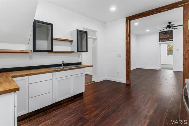 $230,000 | 5200 Dewey Avenue, St. Louis, MO 63116