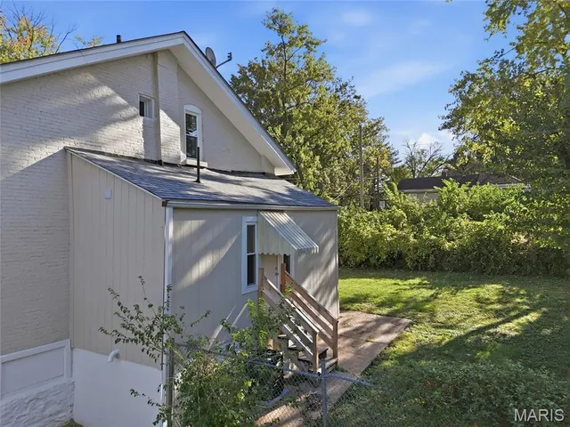 $230,000 | 5200 Dewey Avenue, St. Louis, MO 63116