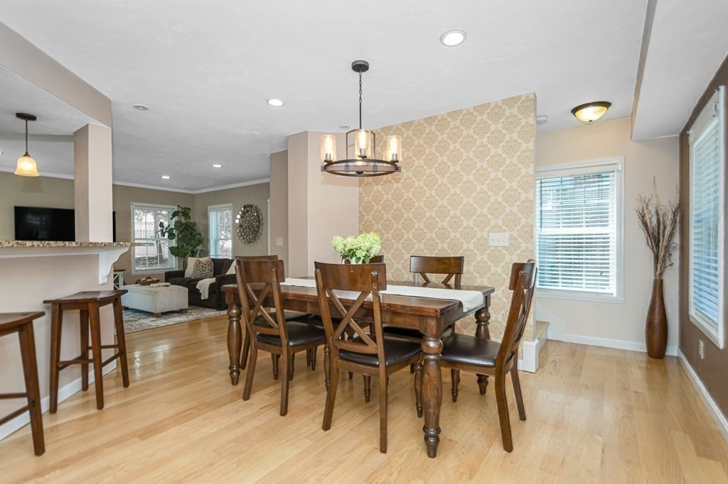34 Springvale Road Reading, MA 01867 - Photo 10 of 35 Gallery Image 10