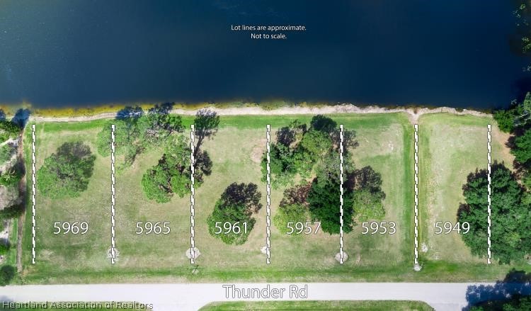 5949 Thunder Road Sebring, FL 33876 - Photo 1 of 25 a view of a yard