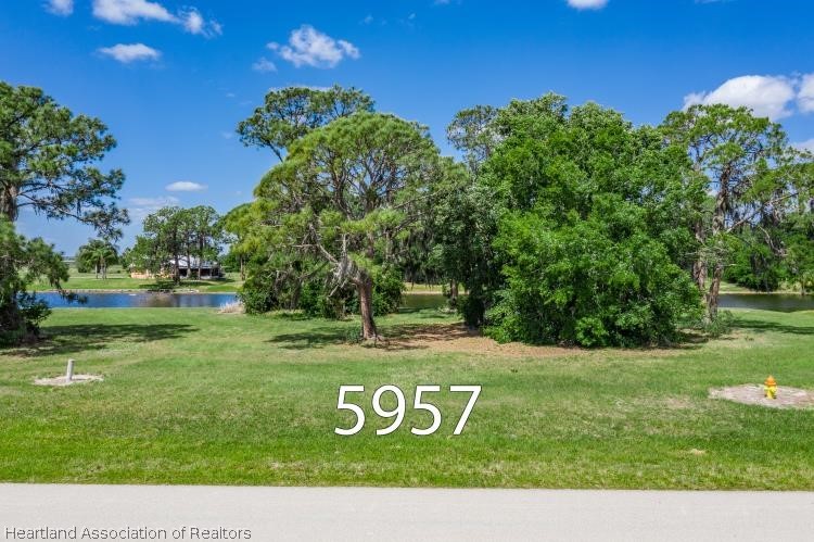 5949 Thunder Road Sebring, FL 33876 - Photo 6 of 25 a view of park