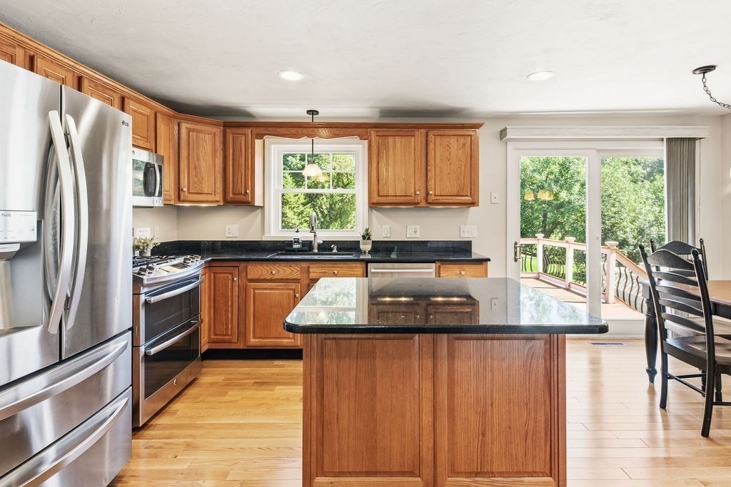 264 Bay Road Easton, MA 02356 - Photo 19 of 42 Gallery Image 19