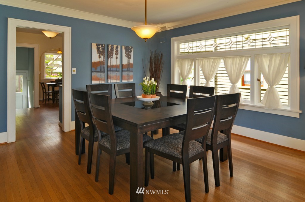 2105 North 57th Street Seattle, WA 98103 - Photo 4 of 15 Gallery Image 4