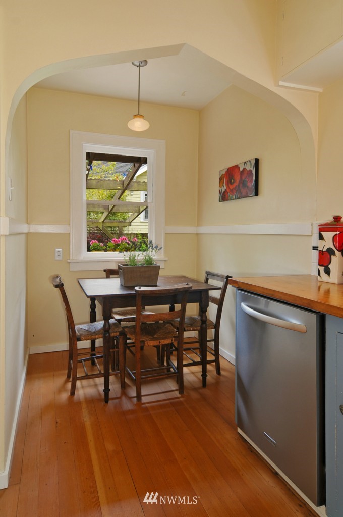2105 North 57th Street Seattle, WA 98103 - Photo 6 of 15 Gallery Image 6