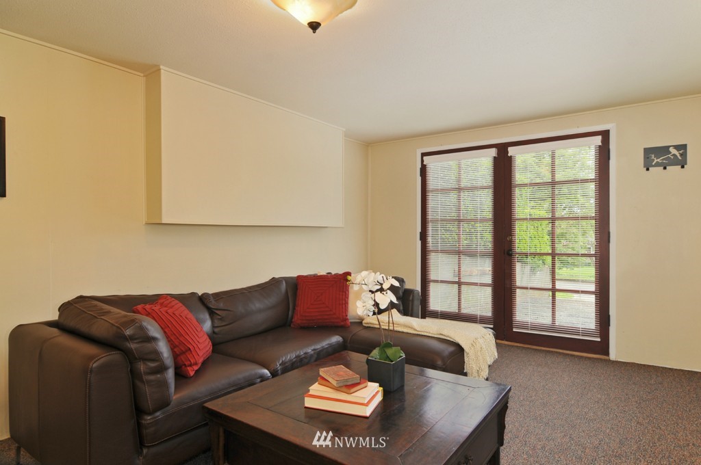 2105 North 57th Street Seattle, WA 98103 - Photo 10 of 15 Gallery Image 10