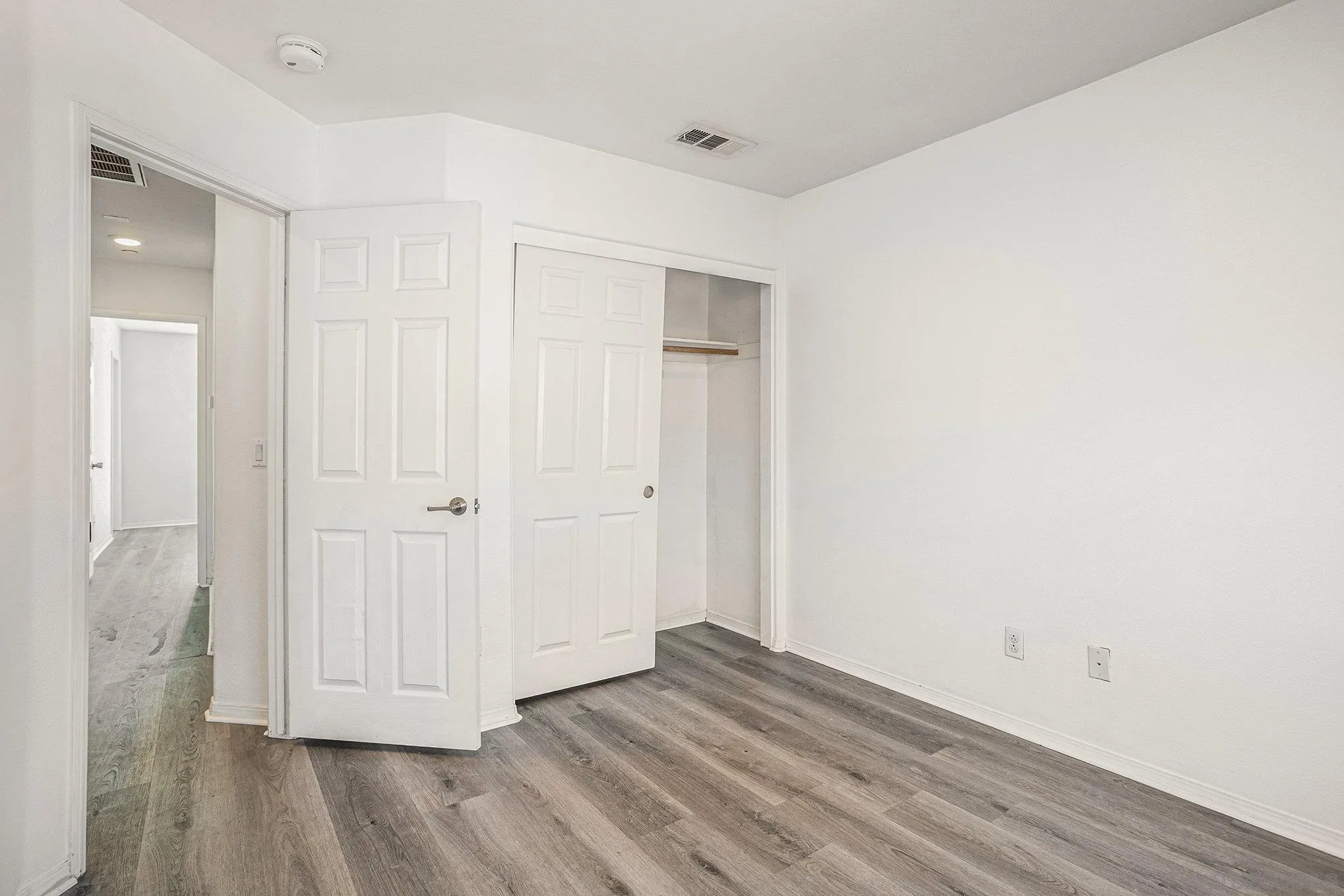 2840 Athens Road, Unit 10 Chula Vista, CA 91915 - Photo 29 of 56 a view of empty room with wooden floor