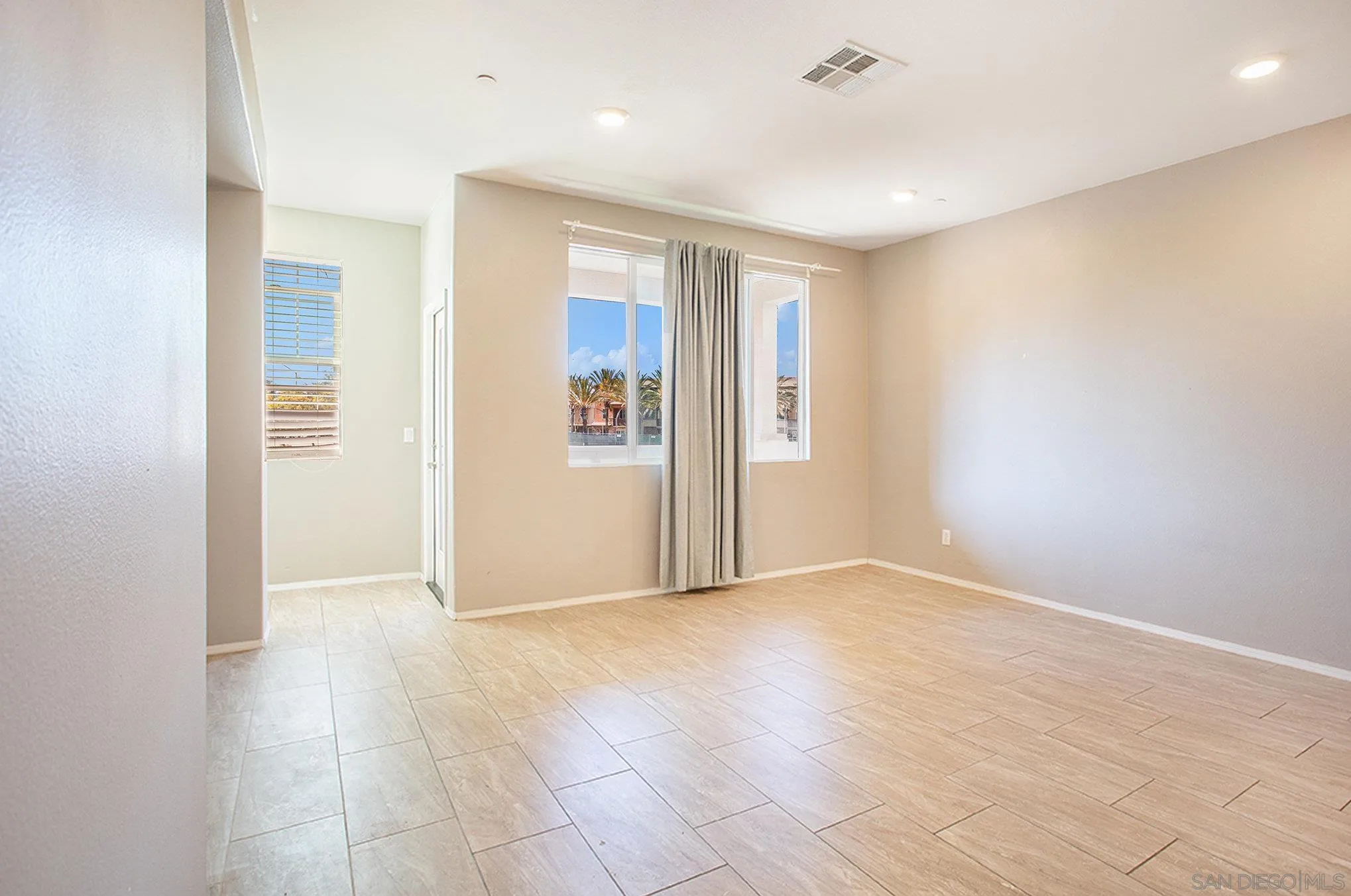 2840 Athens Road, Unit 10 Chula Vista, CA 91915 - Photo 5 of 56