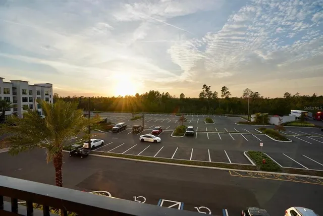 a view of a kitchen area
