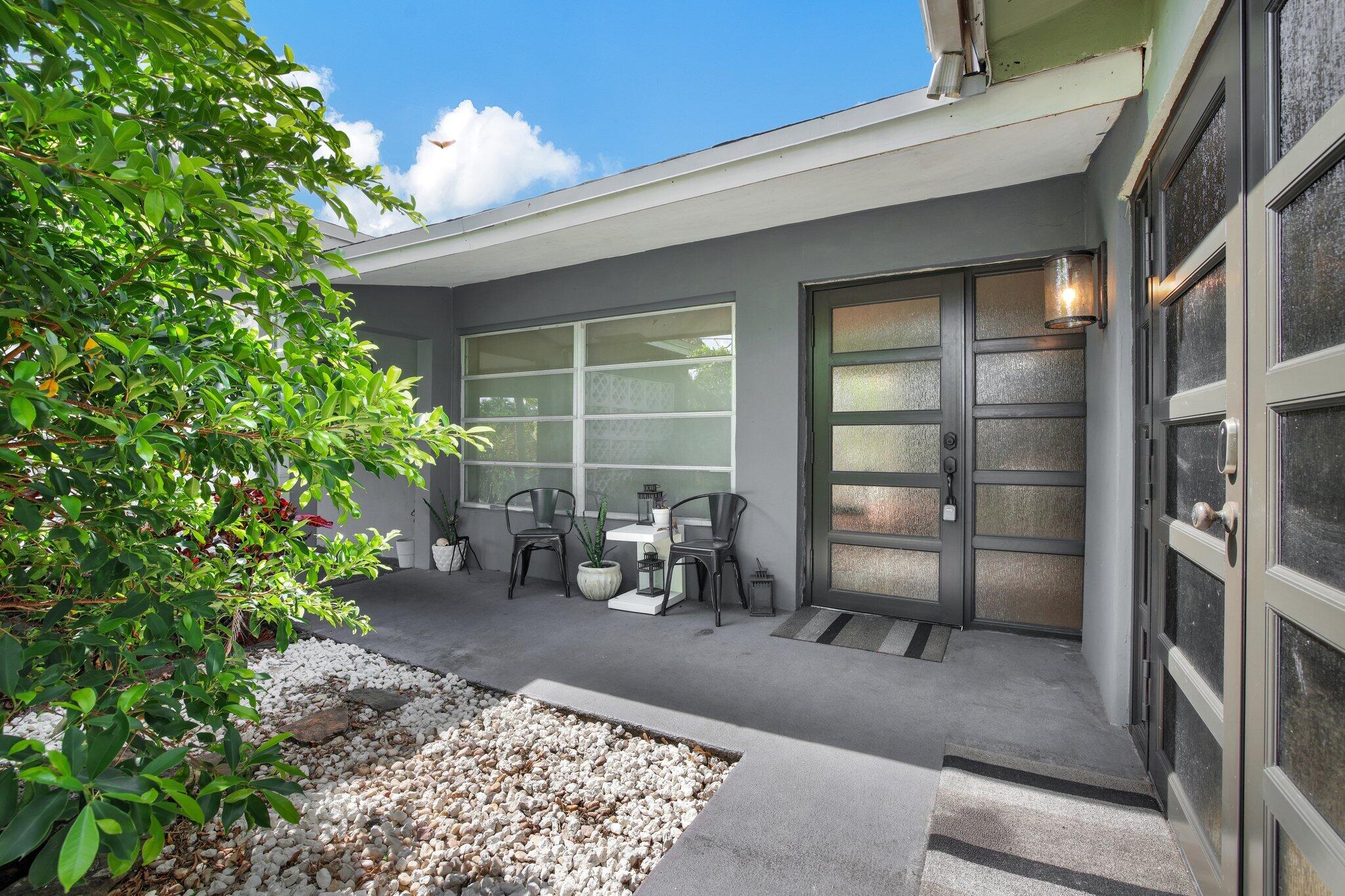 1990 Northwest 32nd St