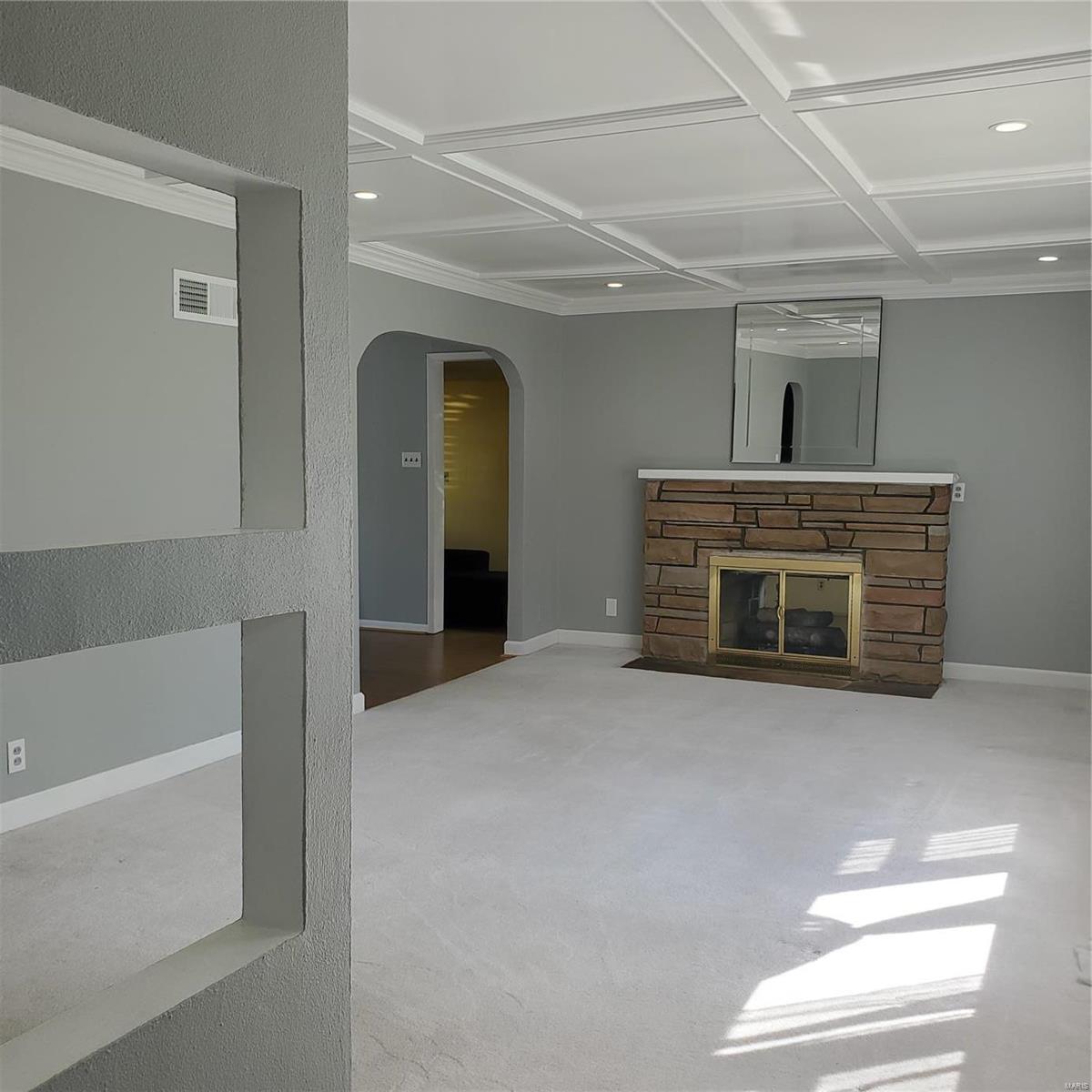 938 Schulte Road St. Louis, MO 63146 - Photo 4 of 46 Gallery Image 4