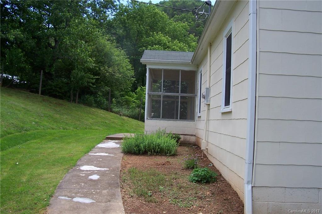 729 Mundy Field Road Canton, NC 28716 - Photo 21 of 23