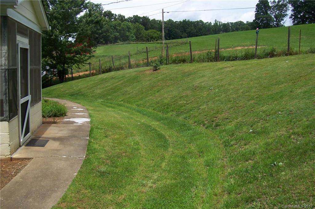 729 Mundy Field Road Canton, NC 28716 - Photo 7 of 23