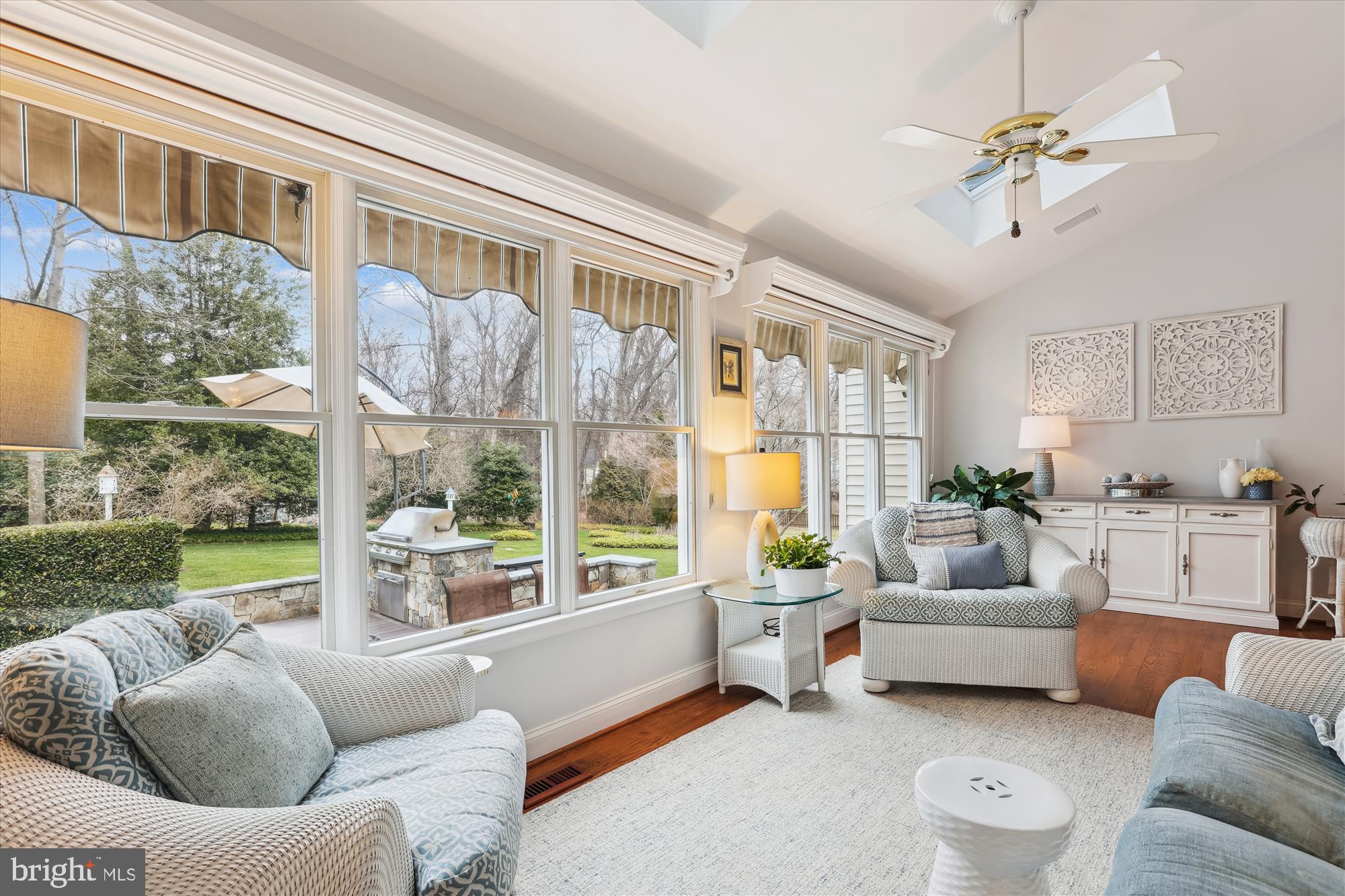 10904 Hunter Gate Way Reston, VA 20194 - Photo 13 of 90 a living room with furniture and a large window