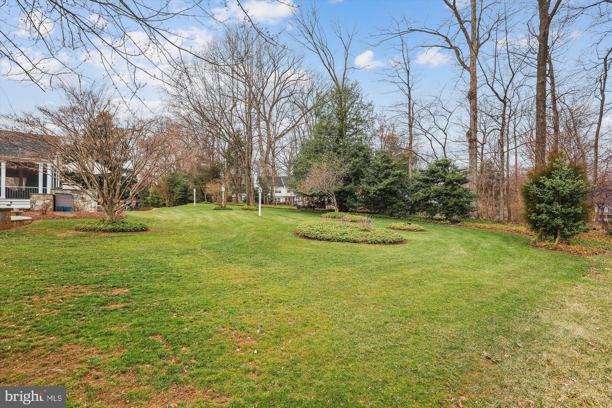 10904 Hunter Gate Way Reston, VA 20194 - Photo 77 of 90 a view of a tree in a yard