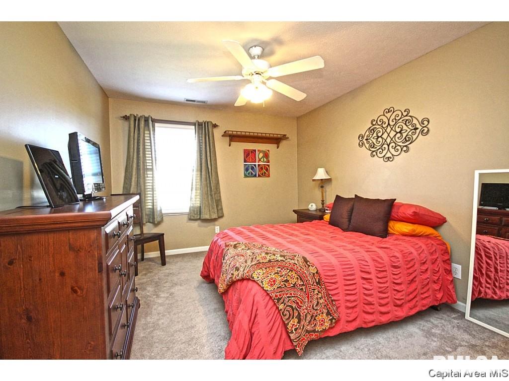 2717 Tartan Way Springfield, IL 62711 - Photo 21 of 36