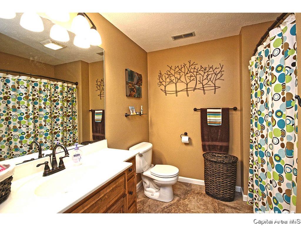 2717 Tartan Way Springfield, IL 62711 - Photo 23 of 36