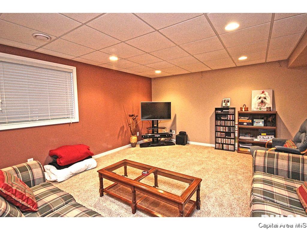 2717 Tartan Way Springfield, IL 62711 - Photo 28 of 36