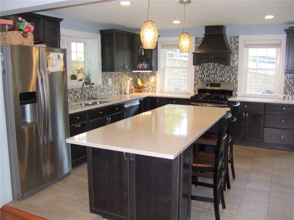 1439 Cliffview Road Pittsburgh, PA 15212 - Photo 3 of 20 Gallery Image 3