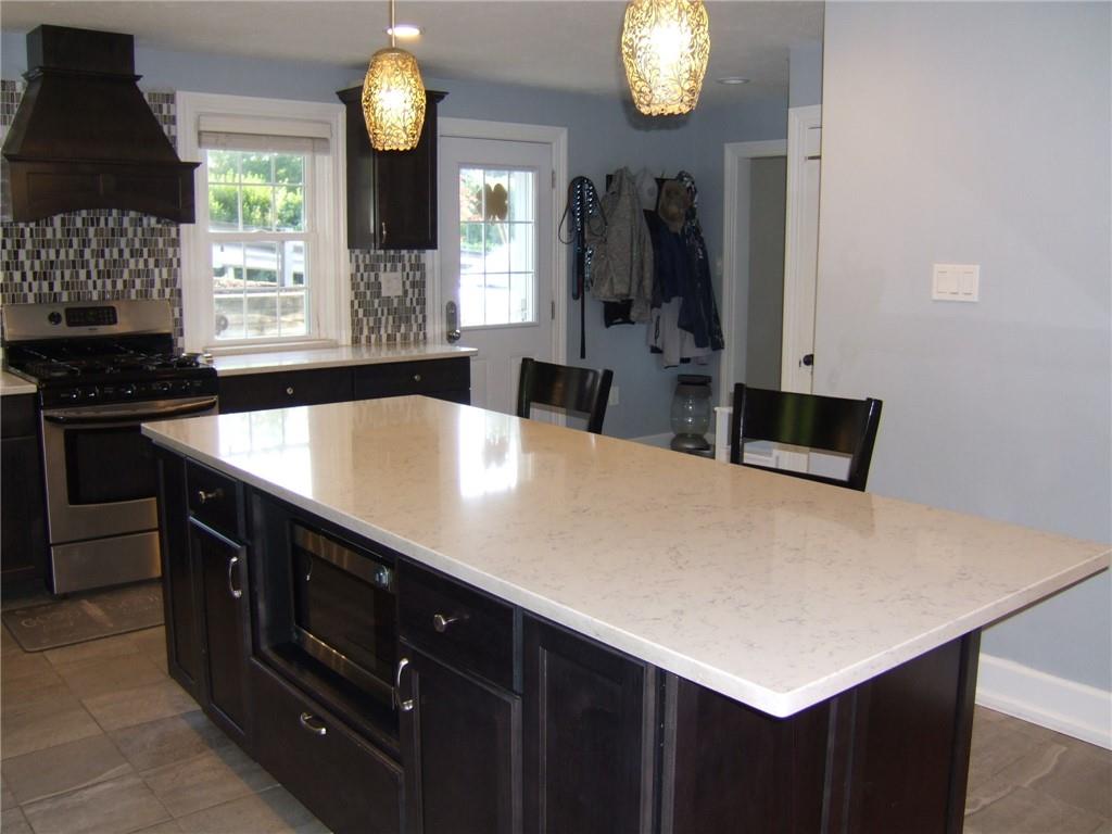1439 Cliffview Road Pittsburgh, PA 15212 - Photo 4 of 20 Gallery Image 4