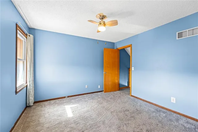 $350,000 | 20921 West 52nd Terrace, Shawnee, KS 66218