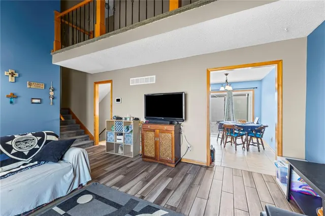 $350,000 | 20921 West 52nd Terrace, Shawnee, KS 66218