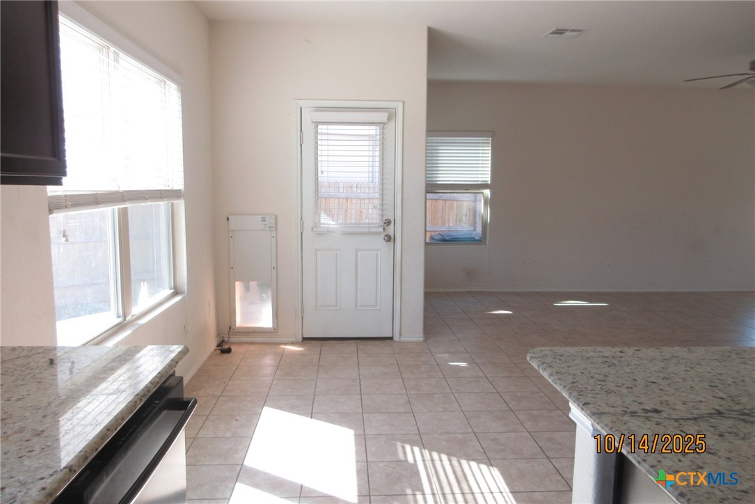 117 Open Sky Way, Unit 4D Jarrell, TX 76537 - Photo 9 of 36