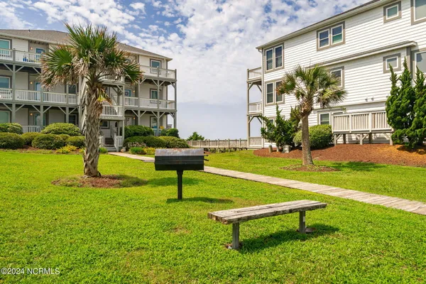 $610,000 | 2905 Pointe W Drive, Unit B1 PIER POINTE, Emerald Isle, NC 28594
